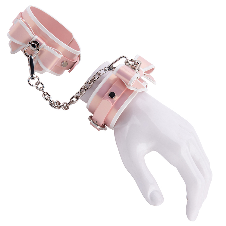 6PCS Elegantes SM-Bondage-Set f&uuml;r Erwachsene, Sexspielzeug-Set mit Handschellen, Augenbinde, Kragen, Fu&szlig;fesseln, Mundknebel, Peitsche f&uuml;r Paare, BDSM-Spiel