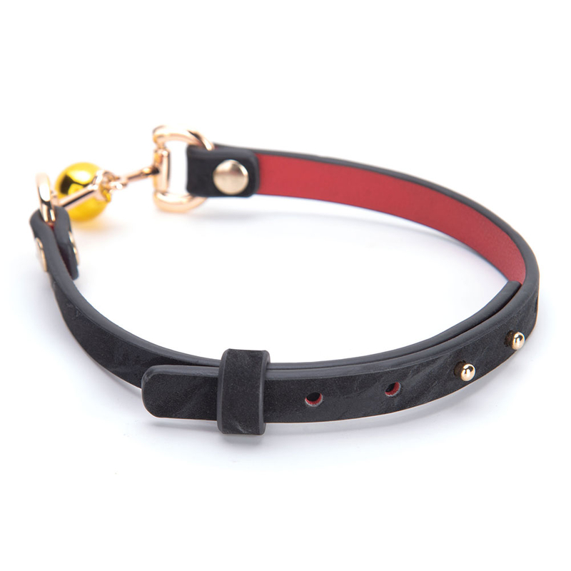 Trendy Little Bell Tame zwarte PU lederen ijzeren halsband met verstelbare gesp gotische BDSM bondage choker ketting voor koppels